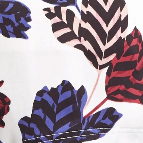 MARC Jacobs High Rise Floral Print Shorts - Picture 3 of 6